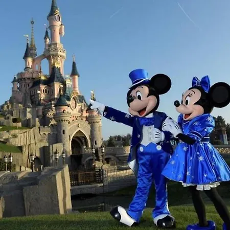 Esbly: Studio à Deux Pas De Disneyland Appartamento